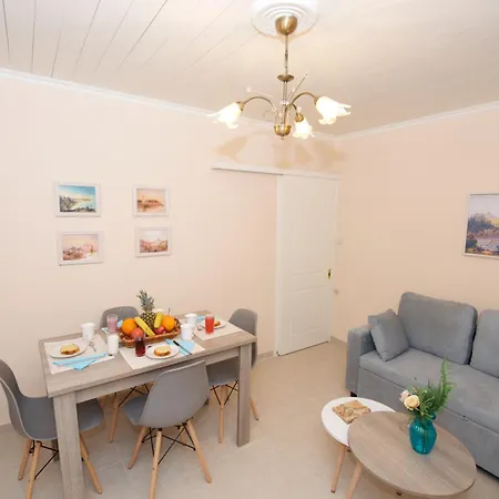 Juliana, Corfu Town Apartment